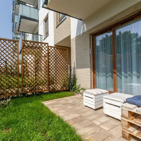 Διαμέρισμα Superior Starowiejska With Parking By Renters