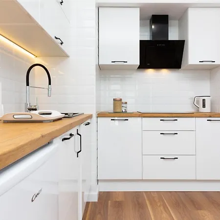 Superior Starowiejska With Parking By Renters Apartamento *