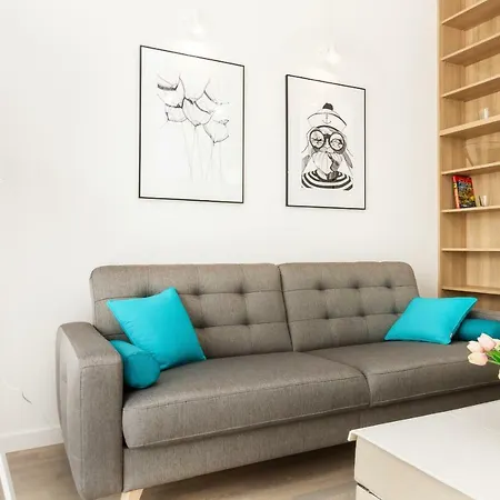 Superior Starowiejska With Parking By Renters *