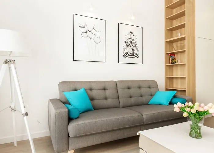 Superior Starowiejska With Parking By Renters *