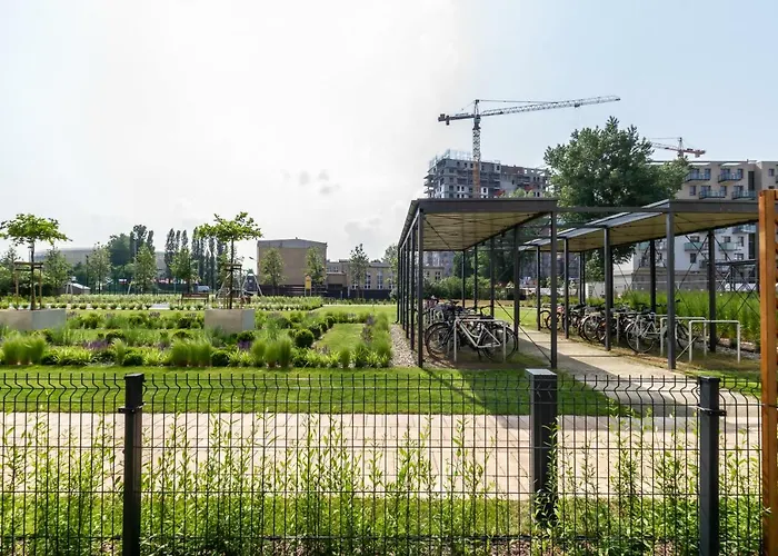 Superior Starowiejska With Parking By Renters *