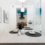 Starowiejska By Renters Apartament *