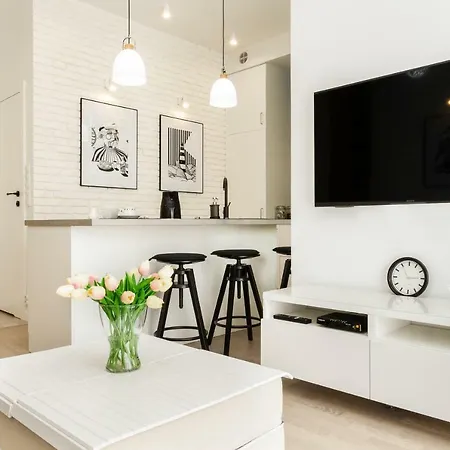 Superior Starowiejska With Parking By Renters Apartman